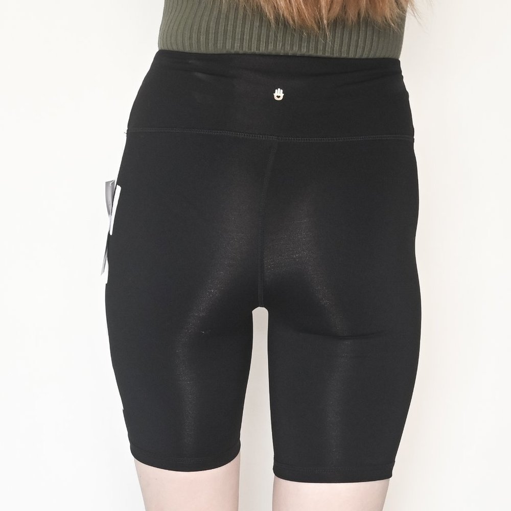 SPIRITUAL GANGSTER Love High-Rise Biker Shorts NWT - Picture 3 of 6